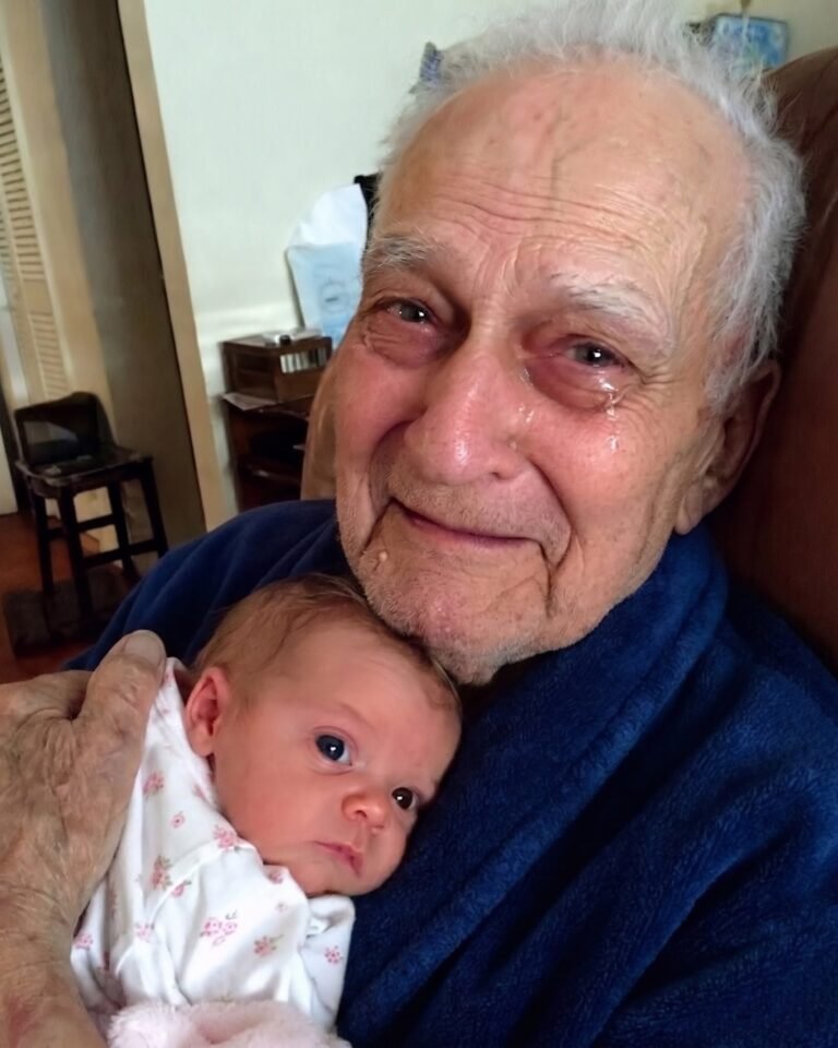 I Brought My Newborn Daughter to Meet the Grandpa Who Raised Me—The Moment He Saw Her Face, He Burst Into Tears.